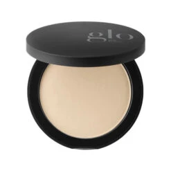 Glo Skin Beauty Pressed Base - Golden Light -Ethereal Beauty Pressed Base Natural Fair 45620 1836 detail